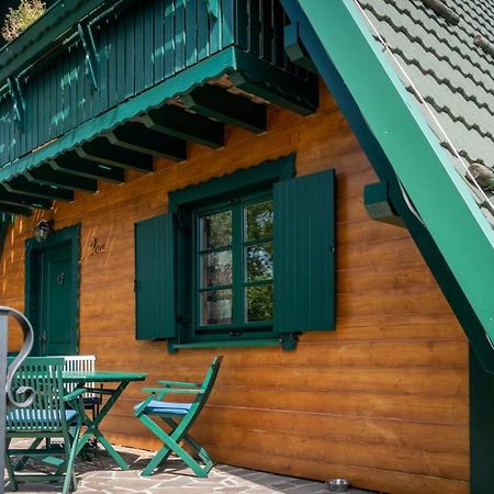 スリ・ルー Chalets Runolistヴィラ エクステリア 写真